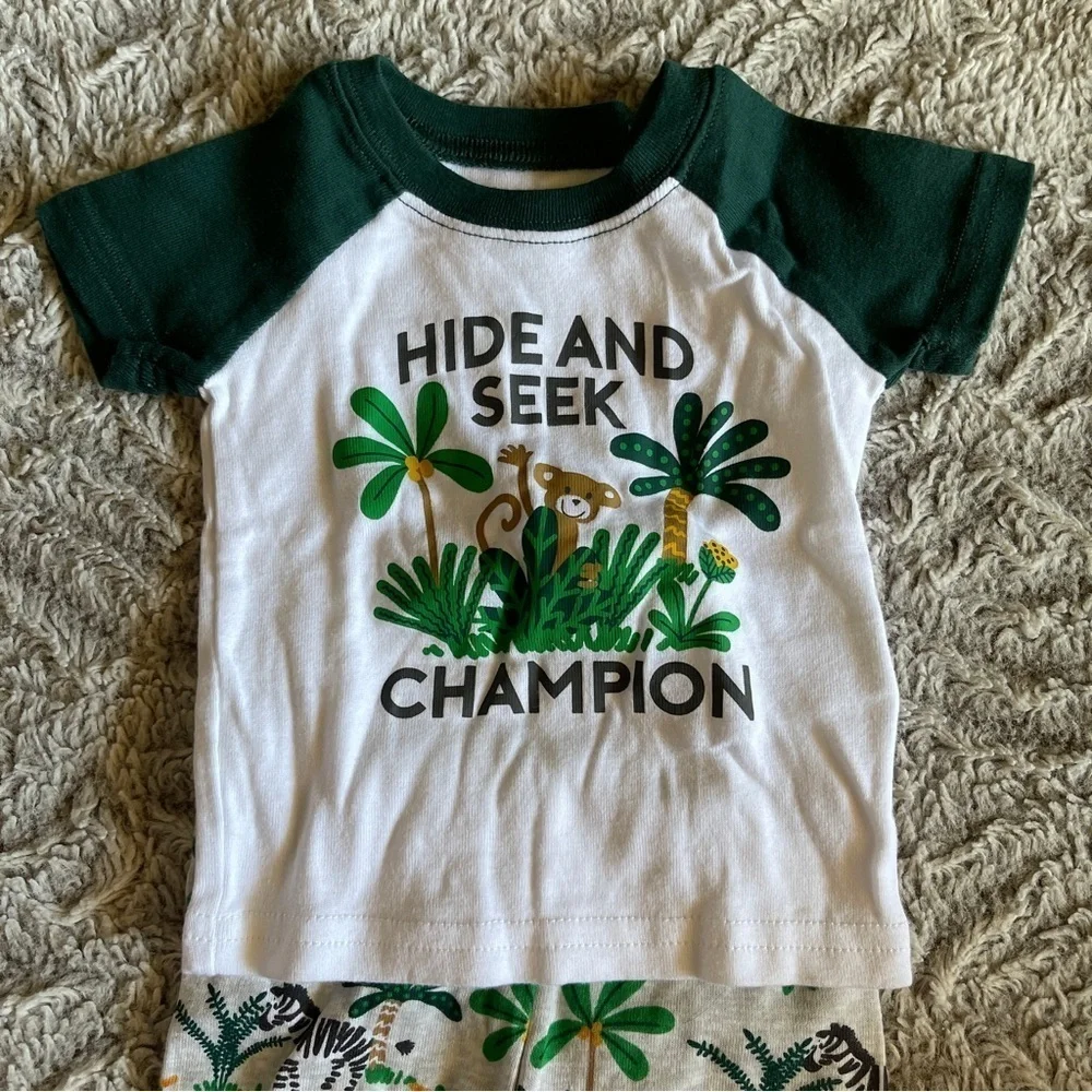 4 for 16$ PJ Place Hide and Seek Champion Infant Shirt and Short Set